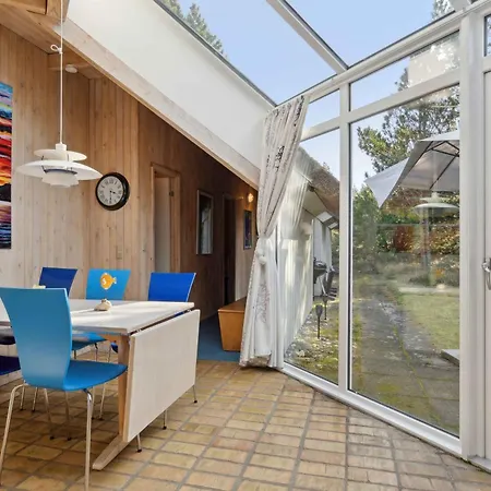 Holiday home Lovely Summer House In A Scenic Natural Area *