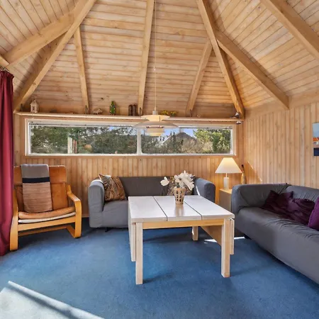 בית נופש Lovely Summer House In A Scenic Natural Area *